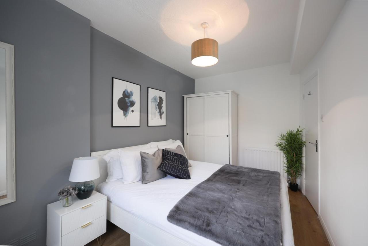 Modern One Bedroom Apartment Next To Old Street Лондон Экстерьер фото