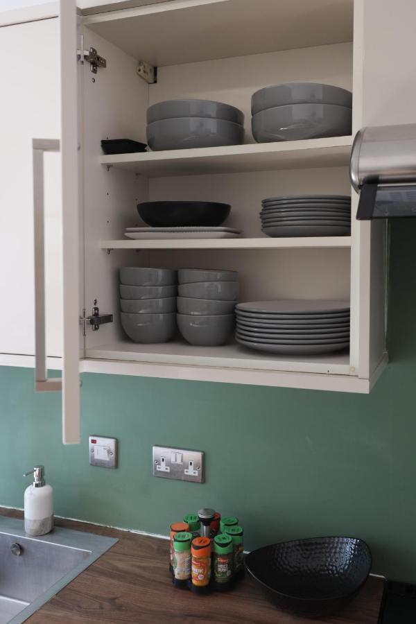 Modern One Bedroom Apartment Next To Old Street Лондон Экстерьер фото
